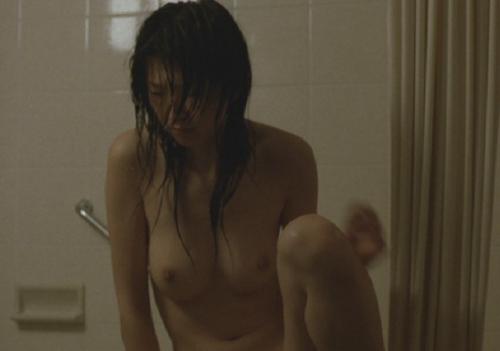美元　乳首丸出し強制フェラや無理打SEX全裸で写真を撮られる濡れ場シーン