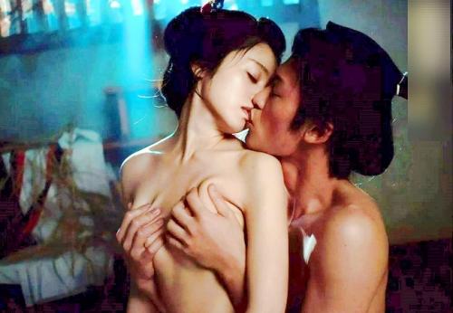 安達祐実 エロすぎ乳首がビンビンに勃起したＳＥＸ濡れ場がたまらない