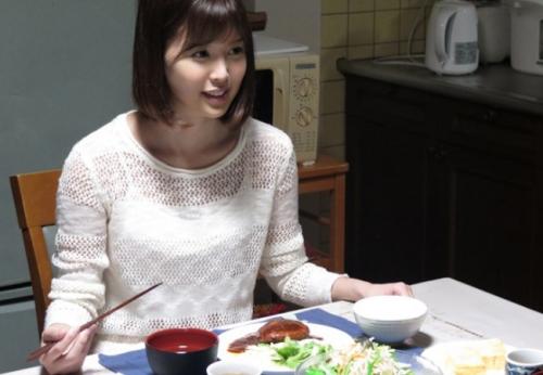 葵つかさ　自分をレイプした中年男のねっとり濃厚なセックスに快楽堕ちしてしまう欲求不満な美人妻