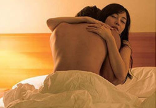 杉原杏璃 全裸で生オッパイ押し付けてセックスする濡れ場シーンがエロい