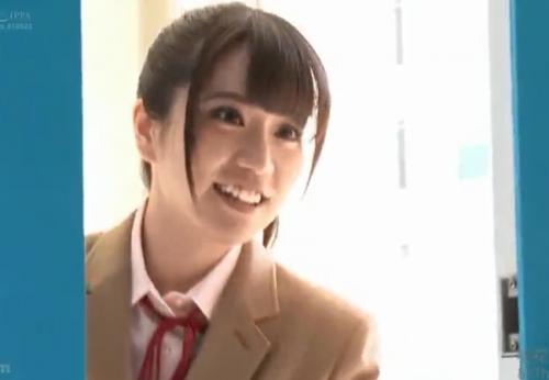 マジックミラー号　透明感のある美少女がおっぱいを揉まれまくってノリでヤラれちゃってる