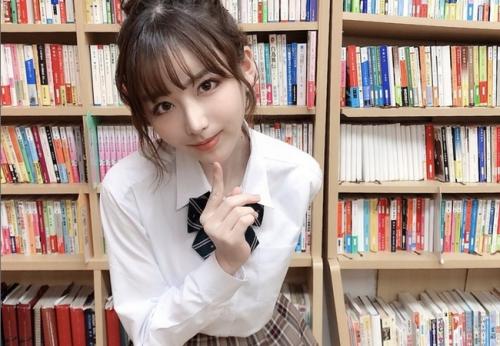深田えいみ「童貞奪ってあげようか？」物静かだけど非処女女子がエッチしてくれる