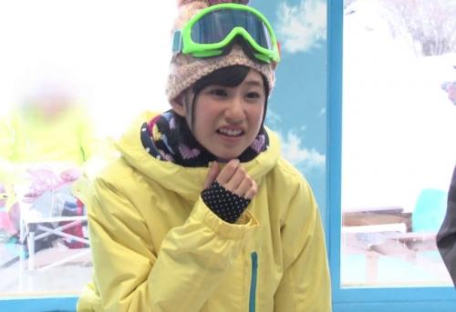 マジックミラー号 ゲレンデで見つけた男女が素股マッサージで火が付いてそのまま生挿入中出し