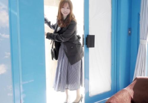マジックミラー　神乳な白金セレブな人妻ナンパして乳首弄りからハメられる専業主婦
