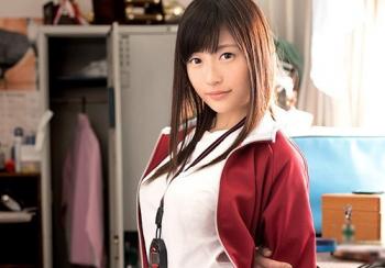 フェラ待ちの男子部員達をフェラ奉仕する女子マネがいました