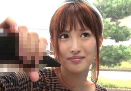 こんなめちゃ可愛い子にデカチン素股されたら挿入をガマン出来る訳がない