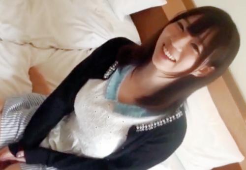 その辺を歩いていた普通の素人にエッチのフリだからと素股をお願いしそのままヌルヌルま●こにヌルりと挿入中出し