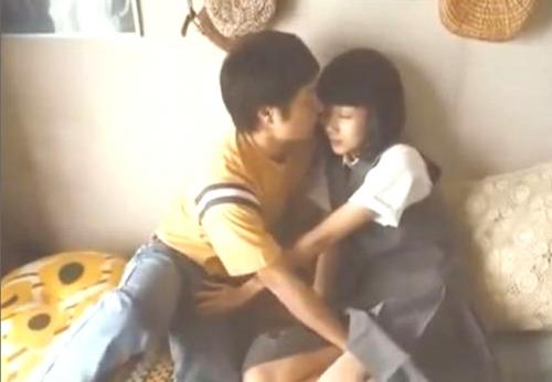 波瑠　おっぱいを揉まれ股間をまさぐる貴重な濡れ場がエロい　