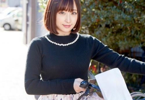 マジックミラー号　ママチャリに乗っている人妻はサドルの振動に耐え切れず大量潮吹き