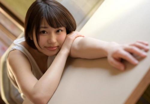 唯井まひろ　グラビアアイドル正真正銘の美少女がカメラの前でセックスを晒す