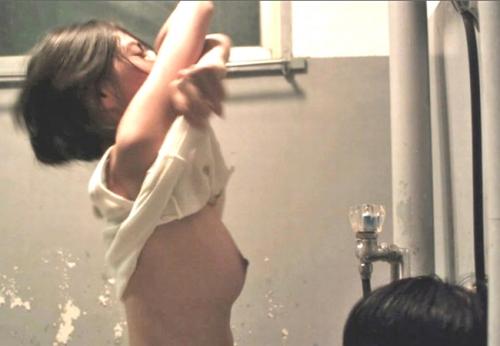 杉野希妃　勃起した乳首のおっぱいを振り乱して男を逆レイプする濡れ場