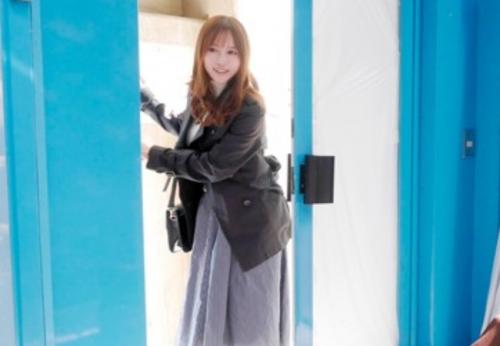 マジックミラー号 元ＣＡでお金持ちの奥さんが乳首マッサージで乳首イキ