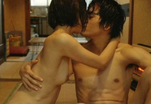 市川由衣　乳首丸出し自らチンコ挿入して騎乗位セックスする濡れ場がエロい