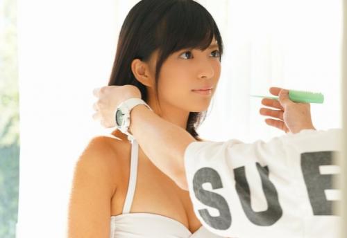 日焼けあとがエロい美少女は見かけによらずデカチンが好きでエッチなことに興味津々