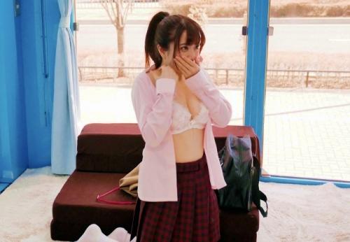 マジックミラー号　最近急におっぱいが大きくなりはじめたお洒落系女子○生に乳もみインタビュー