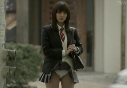真野恵里菜　オナニーや制服パンチラの濡れ場がエロすぎる