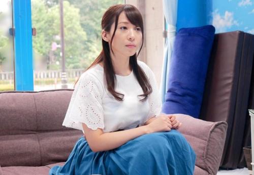 マジックミラー号『えっ入るんですか？』指サックをつけて肛門に突っ込まれる美人妻