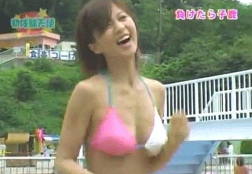 安田美沙子　水着でおっぱいがタップンタップンと揺れるお宝映像