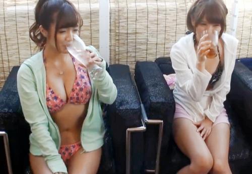 海の相席居酒屋！真夏のビーチで開放的になってるビキニギャルにお酒なんて飲ませたらそりゃもうテンションはアゲアゲ