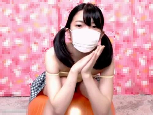 【無修正/ライブチャット】「ジュンジュワ〜w」マイクロビキニ娘卑猥マ○コくぱぁ！