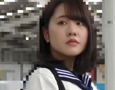 《本物レイプ》巨乳JKに痴漢だけじゃ済まない追撃ハメ撮りwwwエグ過ぎる！パイパンに中出し膣内射精☆フェラで口内射精！