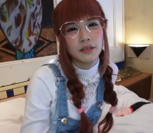 《個人撮影》個性的な風貌☆オシャレ美少女を脱がしてハメ撮り！マシンバイブや巨根挿入！中出し種付けザーメン膣内射精！