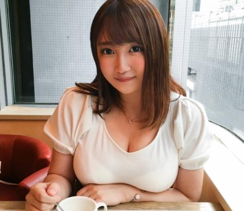 《素人ナンパ》お嬢様育ちだけど、おっぱいアピールだけは身につけた女子大生！『巨乳は女の武器なんです♡』その通りwww