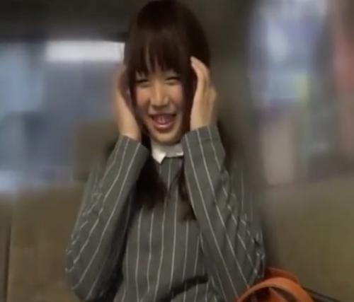 《素人ナンパ》「おっぱい何カップですか?」「え～www当ててみて下さい♡」そりゃぁ脱がして触って確実に当てに行きますよw