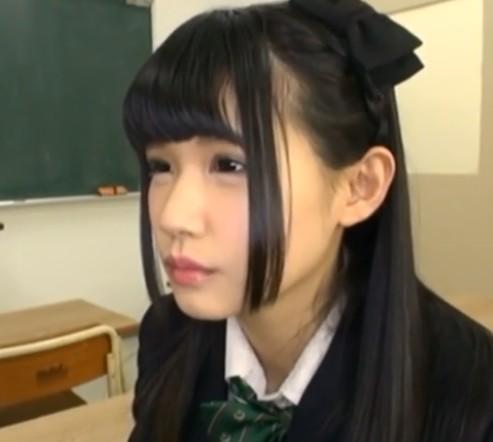 【涼宮琴音】「私のおしっこ飲める？唾液も！乳首舐めとフェラしてあげる♡私のワンちゃんになって！」アイドル級の痴女JK！