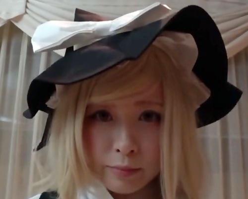 《個人撮影》東方アニコス良いなぁ！可愛いコスプレ美少女とハメ撮り！可愛い感じ方をするお口に口内射精！
