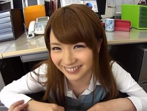 【西川ゆい】か～わいいOLの机の下上目遣いフェラ抜きが最高過ぎる！甘えたしゃべりで愛情MAX！