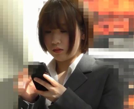 【個人撮影】美人OLのパンスト破って手マン痴漢！逆さ撮りパンチラ盗撮アングルからローター挿入！イラマチオでハメ撮り！
