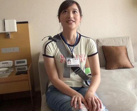 【逆ハニートラップ】可愛いと評判のスタッフに男を仕向ける！カップルになりハメ撮りさせてSODに提出www