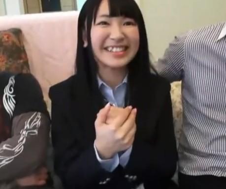 「えっ！そんなにお金くれるんですか！」援交JK☆素人ナンパ☆ハメ撮り☆制服巨乳美少女が電マやクンニで連続アクメ！