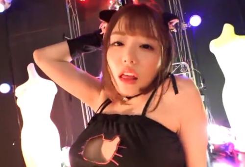 【浜崎真緒】猫耳コスプレロリ美少女のM男奴隷凌辱ショー！痴女なのに可愛い小悪魔！淫語言葉責め手コキでザーメンを搾る！