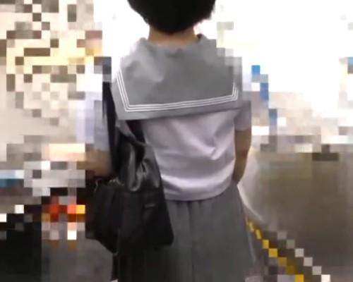 【個人撮影】※本物レイプ※下校途中のJCにバイブぶち込む痴漢！トイレで追撃！巨乳とパイパン犯しまくり中出し膣内射精！