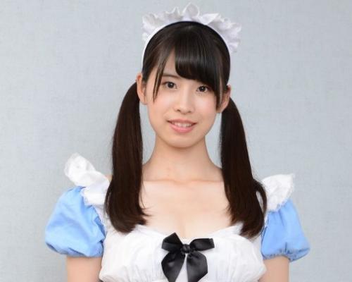 【流出】着エロアイドルの闇営業！コスプレ撮影の後はフェラでご奉仕中出しセックス！もちろんパイパン☆巨乳☆スレンダー！