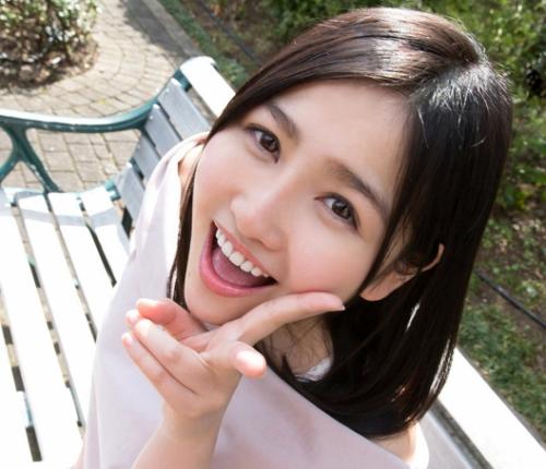 《素人ナンパ》アイドル級に可愛い美少女がいきなり大量潮吹きwww追撃電マでアヘアヘ！腰を振りまくって何度も絶頂アクメ！