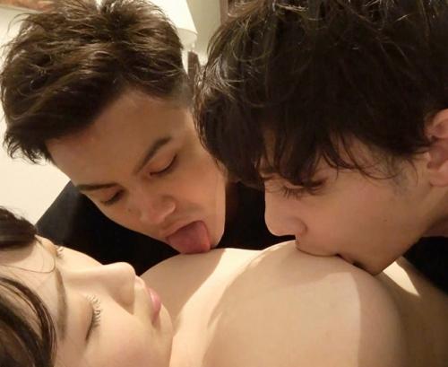 <女性向け>イケメンにおっぱい吸われたいっ！３Pで奥まで突いて欲しい❤性欲強めの女の子の願望を叶えちゃう！