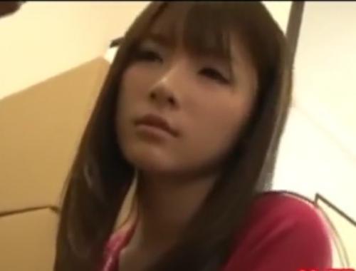 【友達×彼女×NTR】引っ越しの手伝いに来た彼女の友達に誘われて…