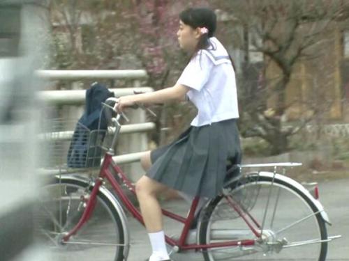 【激ヤバ　JK誘拐監禁奴隷】引き込まれて数人の男に犯されまくる性奴隷となった女子高生