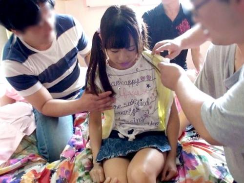 《中○生 貧乳 美女》顔見せ激ヤバなやつかも、SNSで出会ったお兄さん達にオフパコ輪姦被害を受けたカワイイJC
