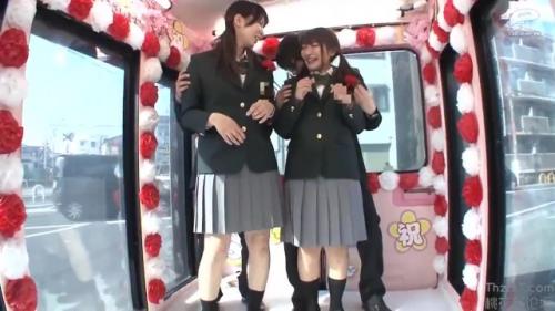 【MM号】大阪のJK2人組をマジックミラー号に連れ込み生挿入！だがどう見てもJKに見えない件ｗ