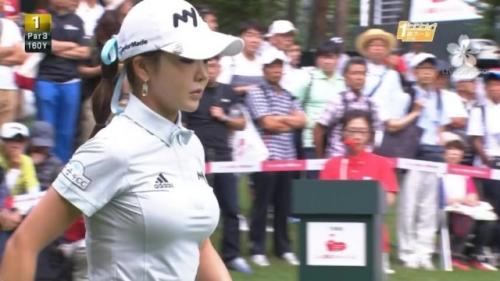韓国のプロゴルファー『セクシークィーン』アンシネの巨乳とパンチラまとめ