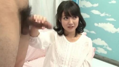 【MM号】上品な黒髪お姉さんがMM号で極太チンポを慣れない手つきでしごく