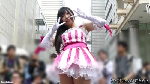 野外のコスプレ撮影会で女の子のパンティがヤバイほど食い込んでる件