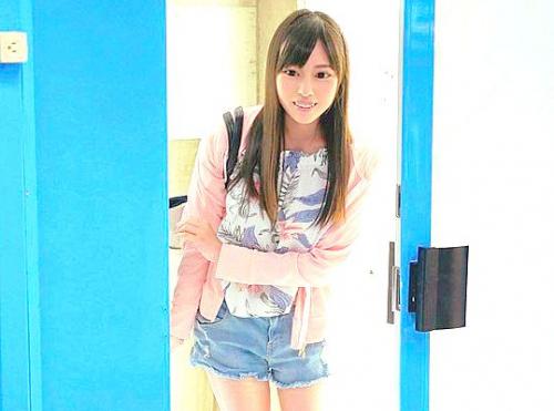 ＜素人ナンパ＞「服の上からでもわかるナイスな豊満ボディにキュット引き締まったウエスト！」デカチンセックスで自慢の乳房がぶるんぶるん震えちゃう！