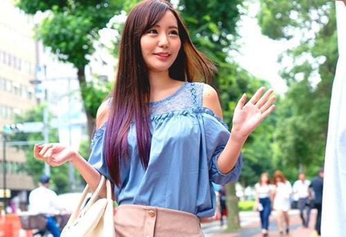 ＜人妻ナンパ＞「…主人にはナイショでお願いします…？」ゆるふわ系元看護師のセレブ奥様が中出しSEXでイキまくり！