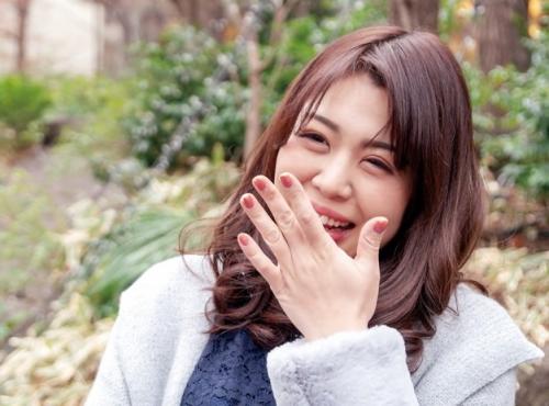 ＜熟女ナンパ＞「綺麗に歳を重ねた女性にインタビューしてます」と建前ナンパ。