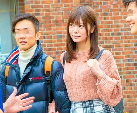 ＜素人NTR＞「お金を出すので友達の彼女とHしてください！」学校帰りの大学生をナンパ。彼氏に内緒でそのグループの友達同士男女でエッチなことして下さいと交渉。